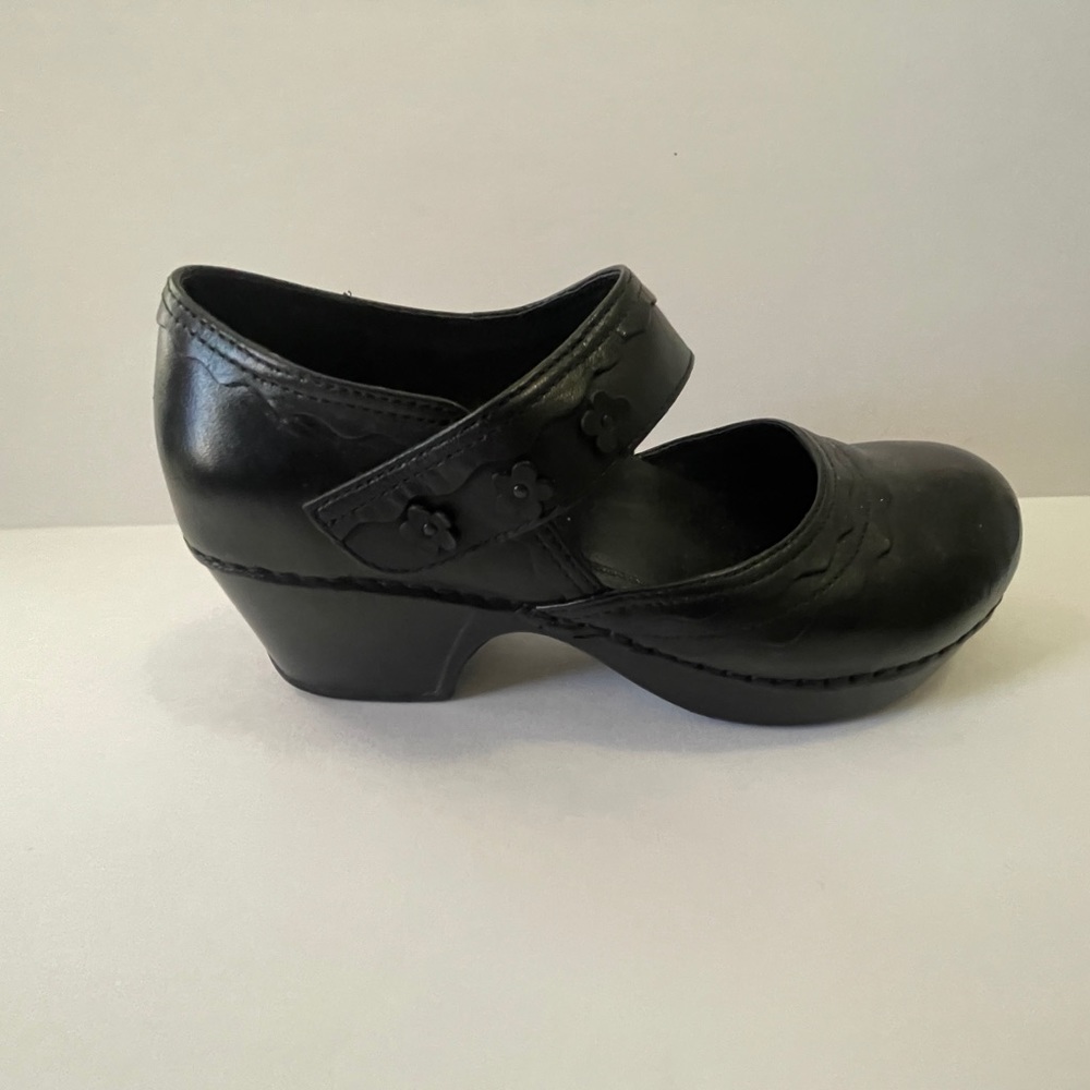 Dansko leather black Mary Jane size 38